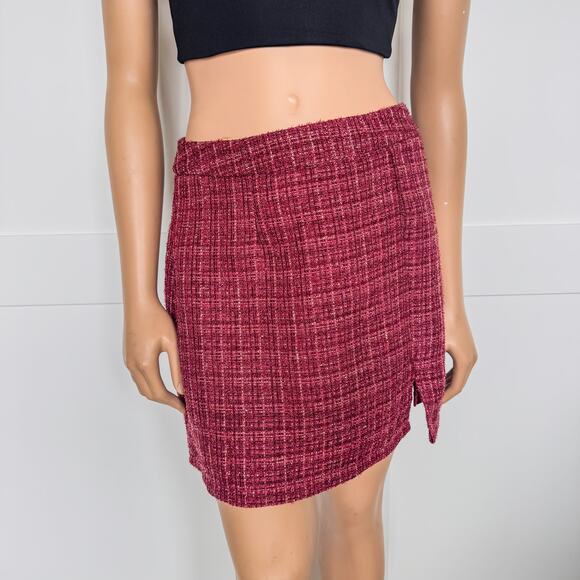 NWT-Blue Rain of Francesca’s-Clara Tweed Mini Skirt-Burgundy Red-Women’s Small - Picture 9 of 11